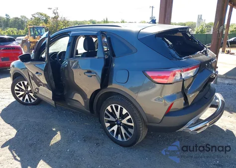 2020 Ford Escape Se Sport Hybrid z USA, uszkodzony, nr VIN 1FMCU9BZ0LUA43926